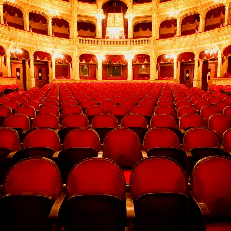 Titelbild für Guiseppe Verdis Oper „Don Carlo“ in der Semperoper Dresden